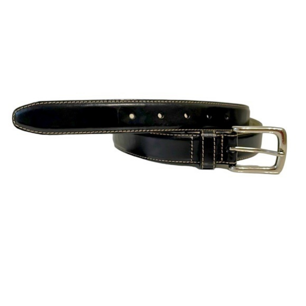 J. Crew men’s Size 40 black leather belt.‎ Solid brass silver buckle. EUC